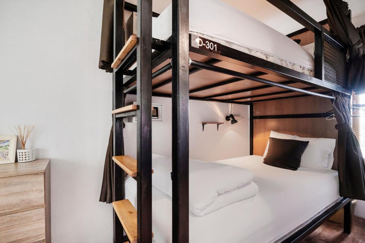 Oyo 685 Am Bed Hostel Bangkok Bagian luar foto