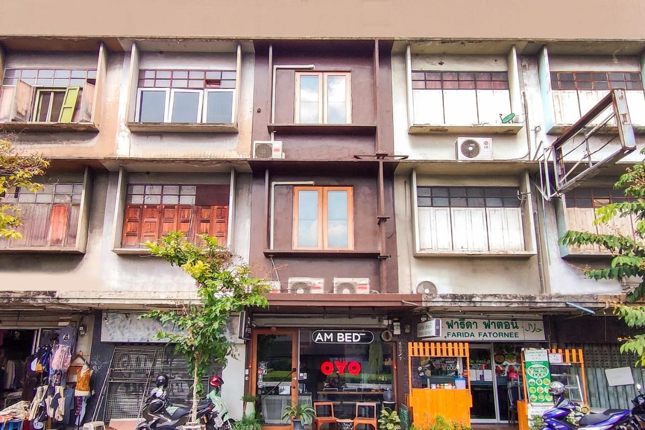 Oyo 685 Am Bed Hostel Bangkok Bagian luar foto