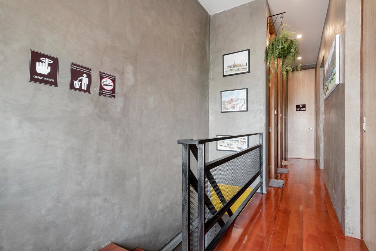 Oyo 685 Am Bed Hostel Bangkok Bagian luar foto