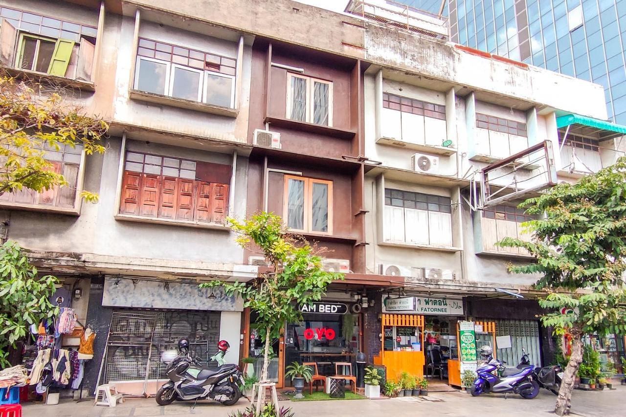 Oyo 685 Am Bed Hostel Bangkok Bagian luar foto